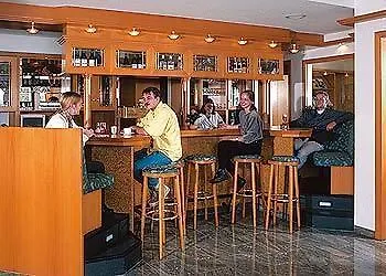 & Restaurant Fricke מלון 3*