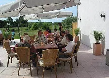& Restaurant Fricke 3* לרטה